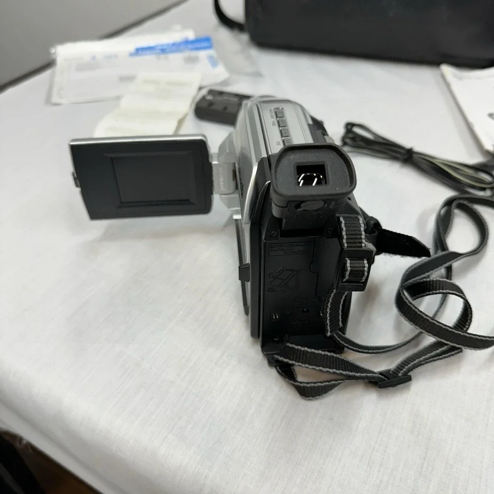 Panasonic PV-L354D VHS-C Camcorder silver EXCELLENT condition (tested) Needs Bat